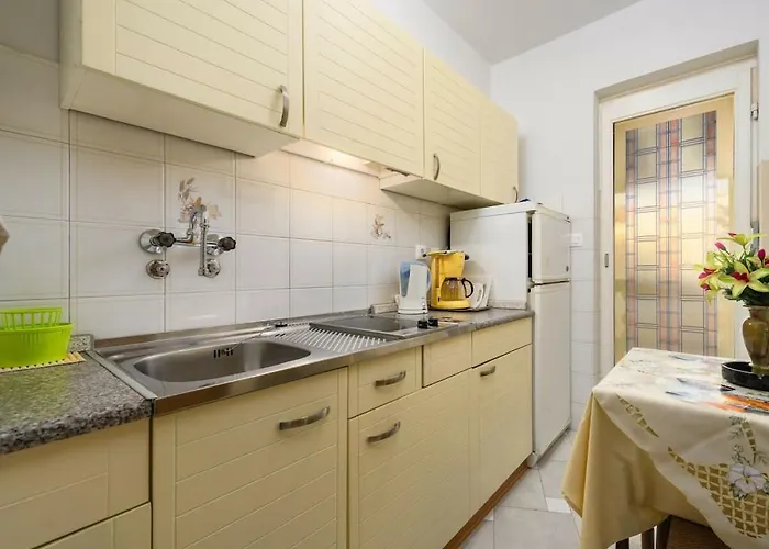 Nyaraló In With Swimming Pool *